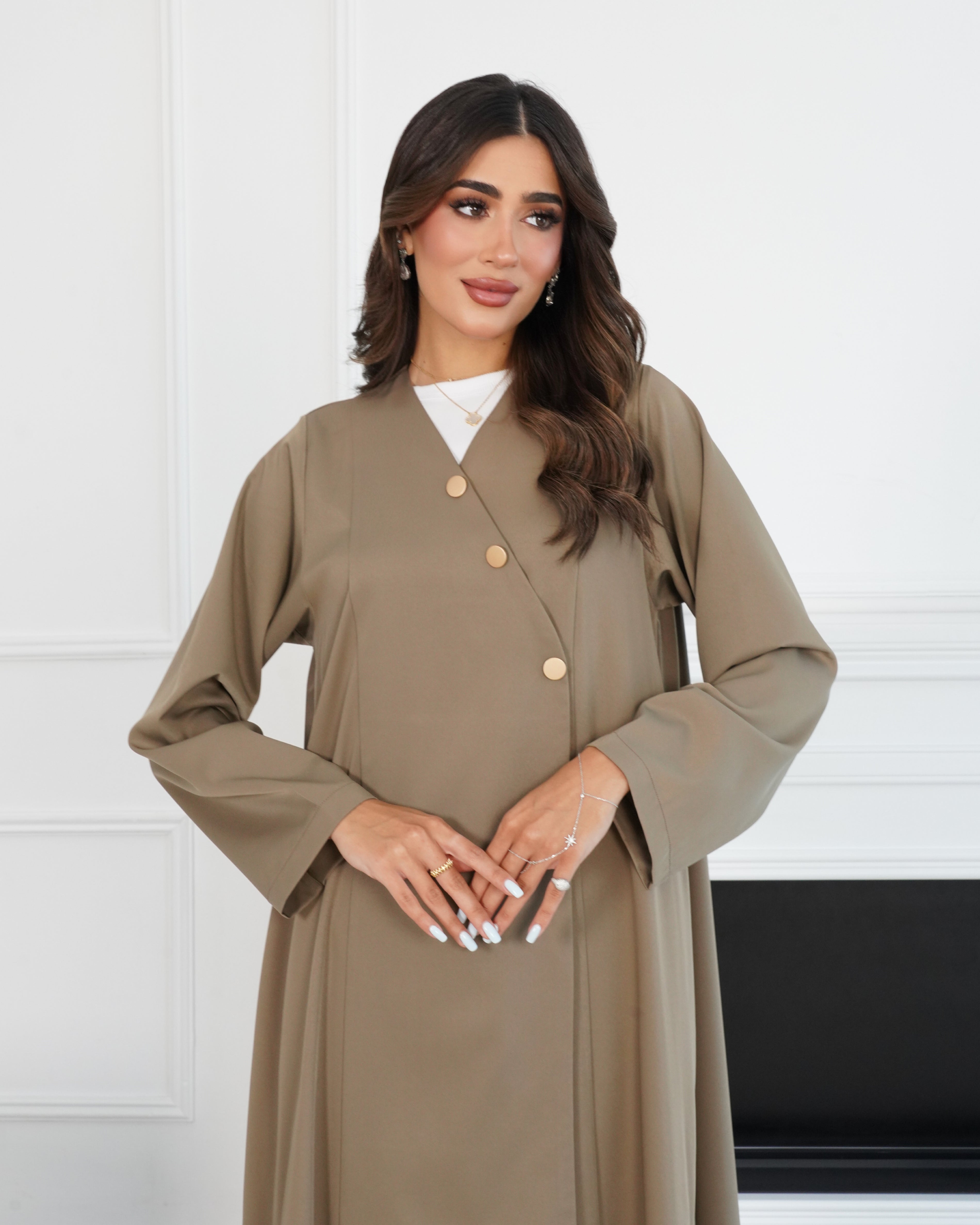 Zaina Almond