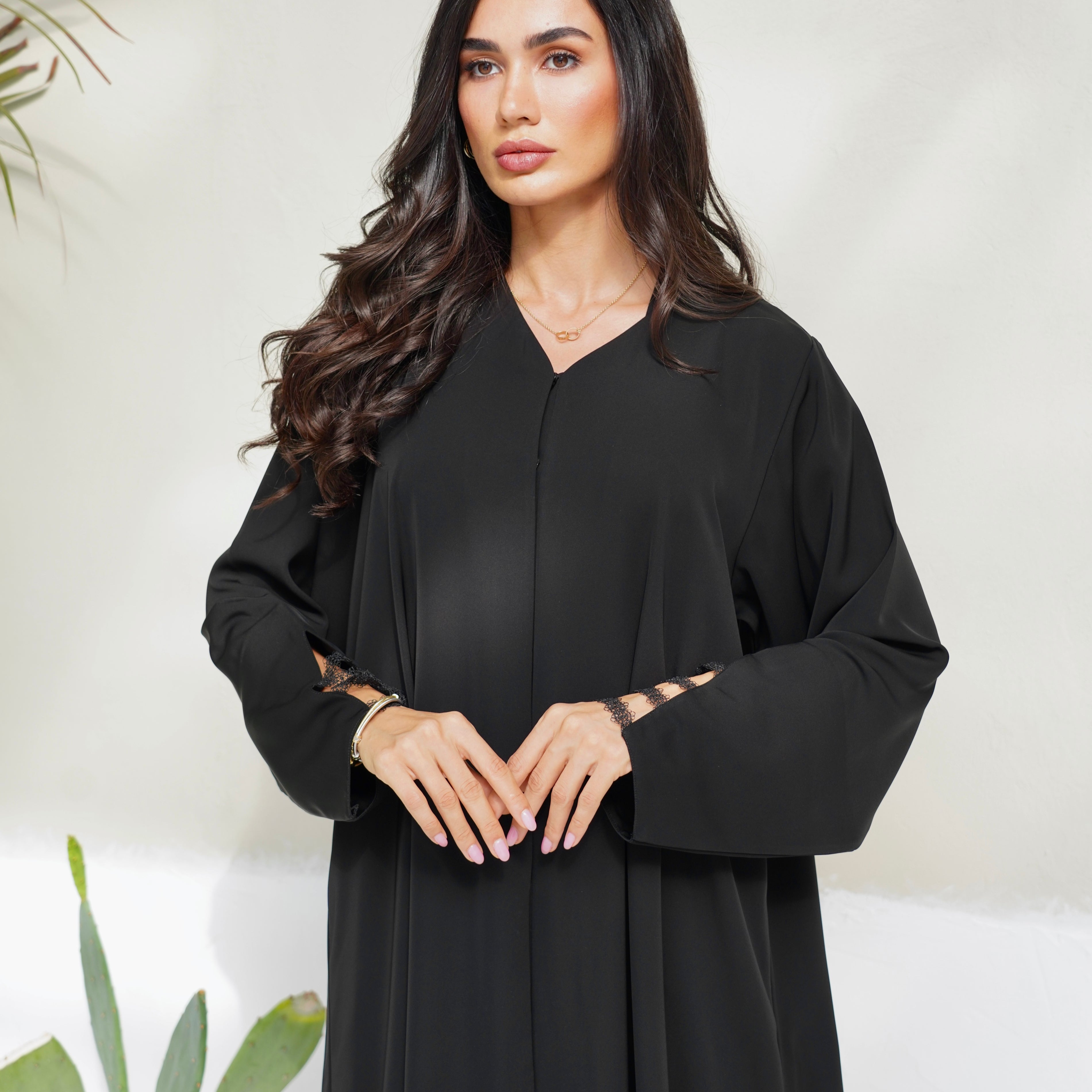 Layora Black