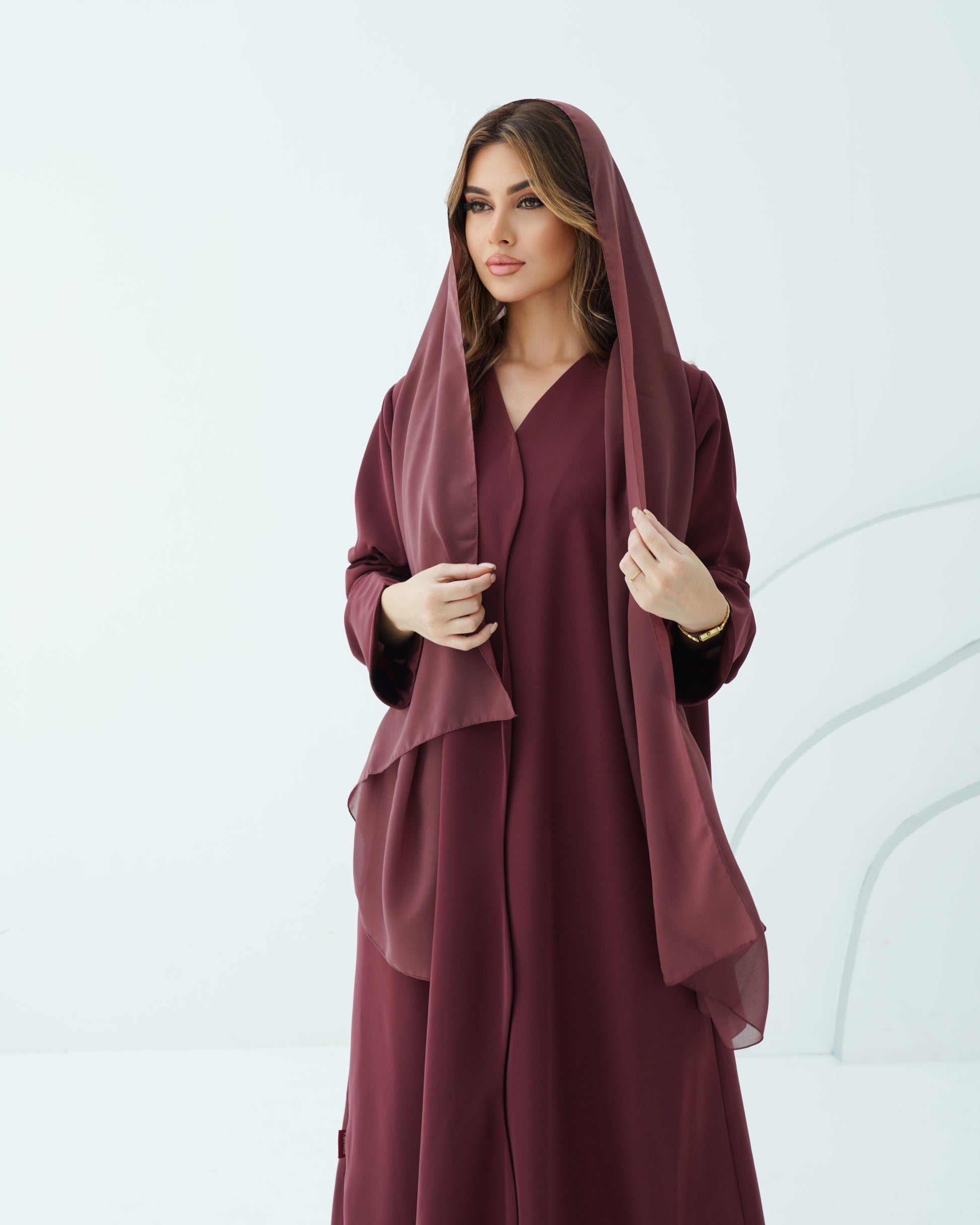 Leia Burgundy
