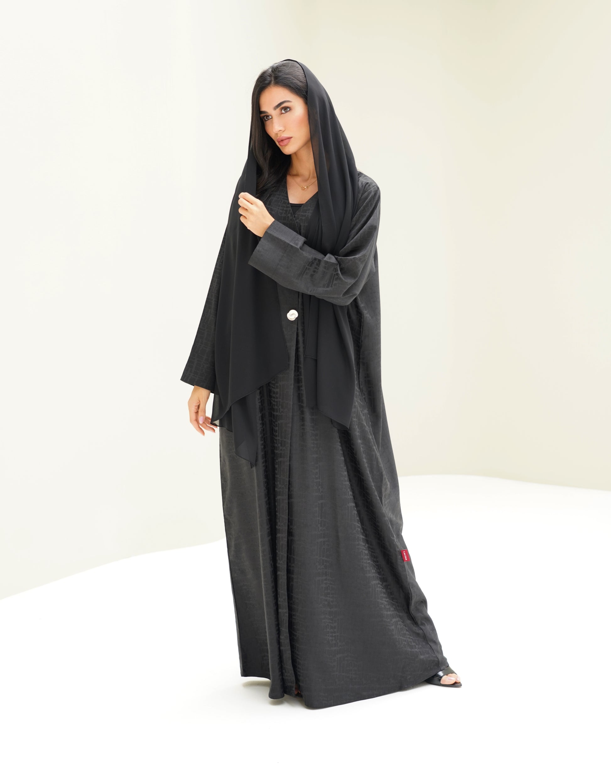 Tallin Black