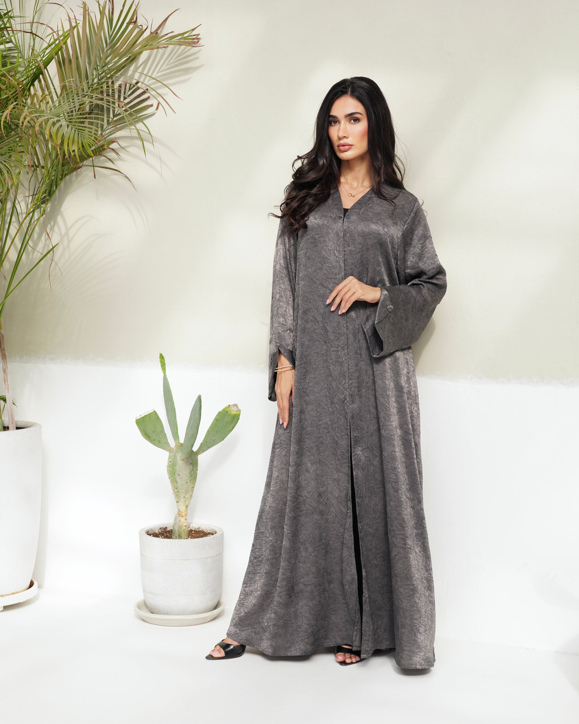 Raya Grey