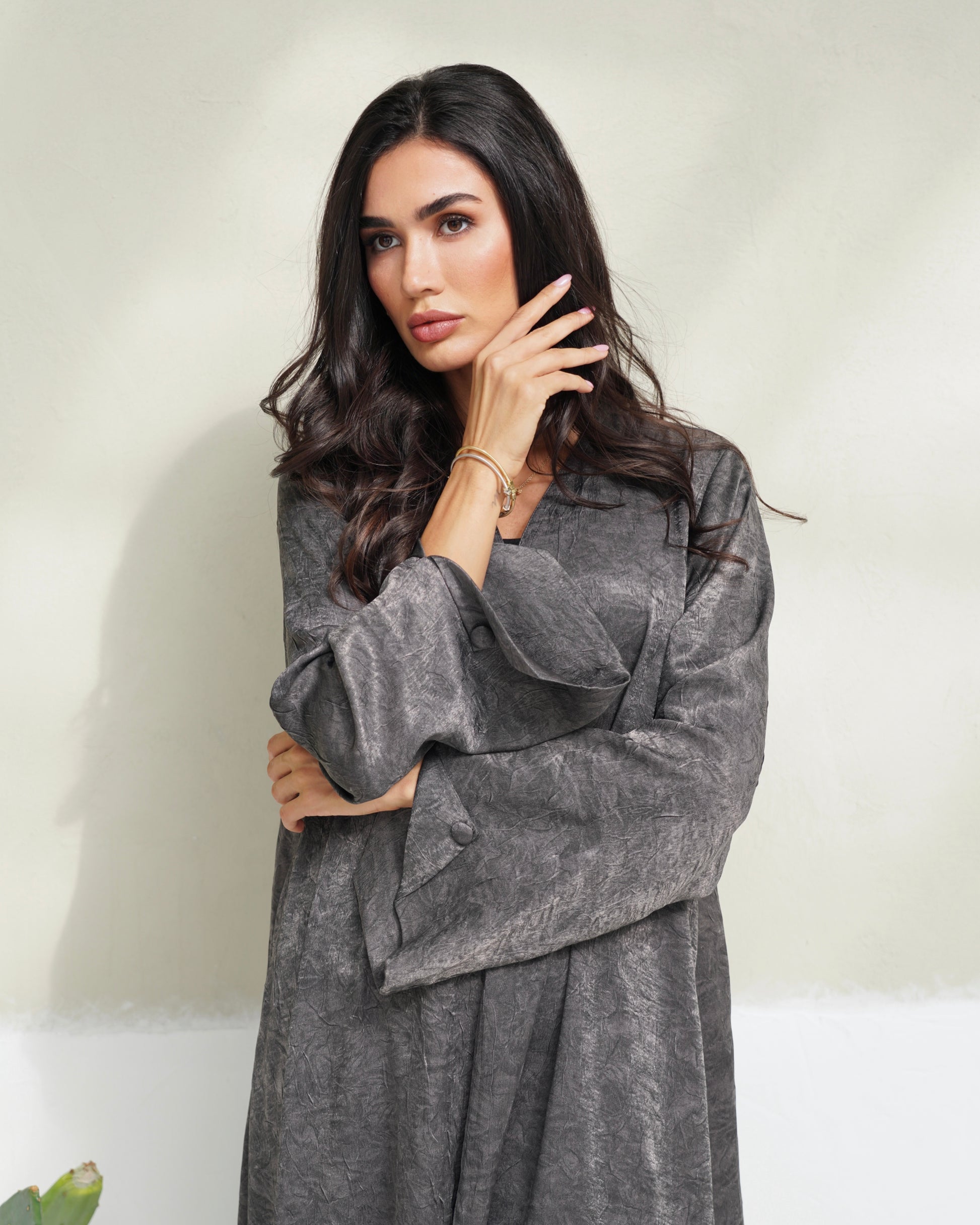 Raya Grey