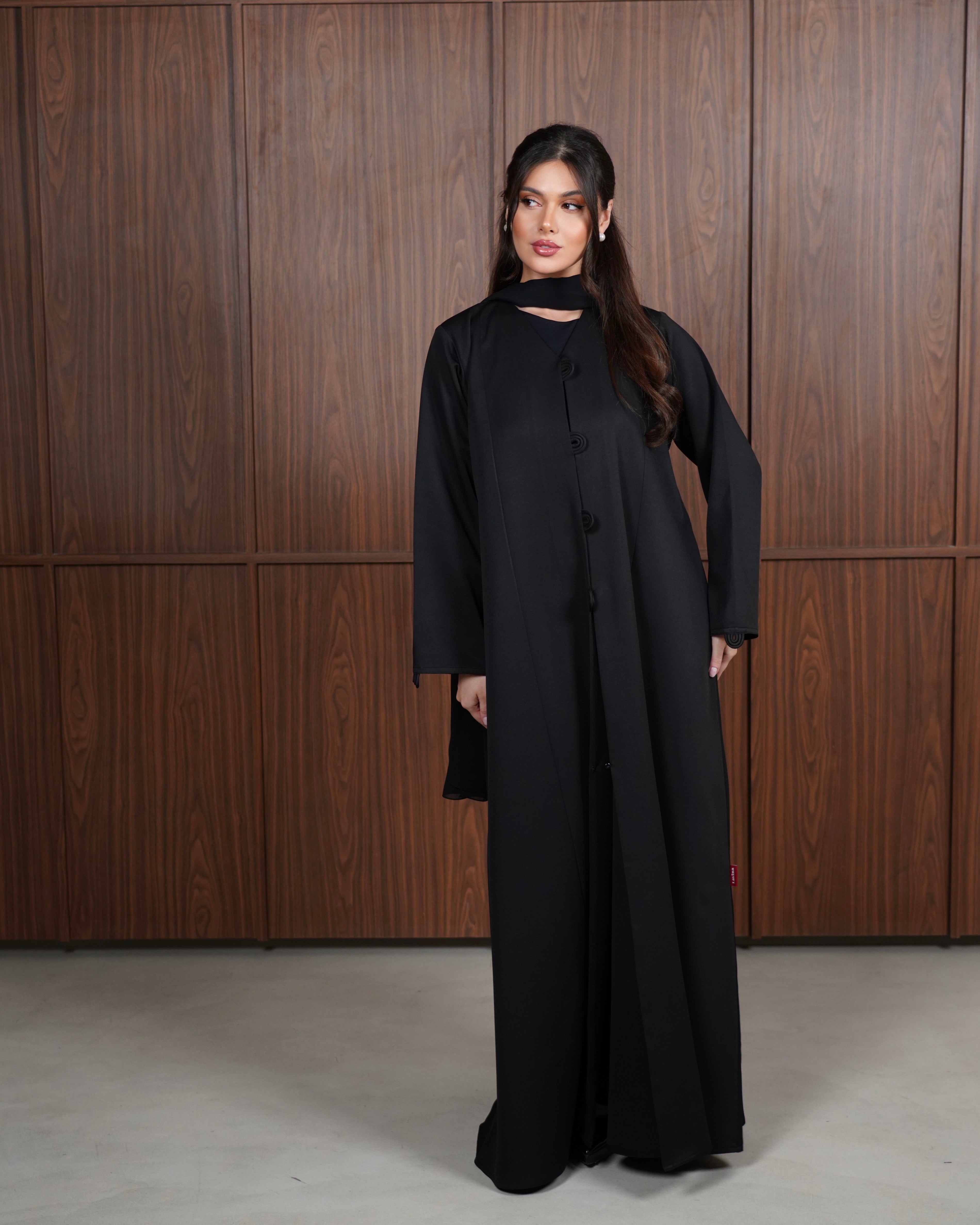 Roa Black