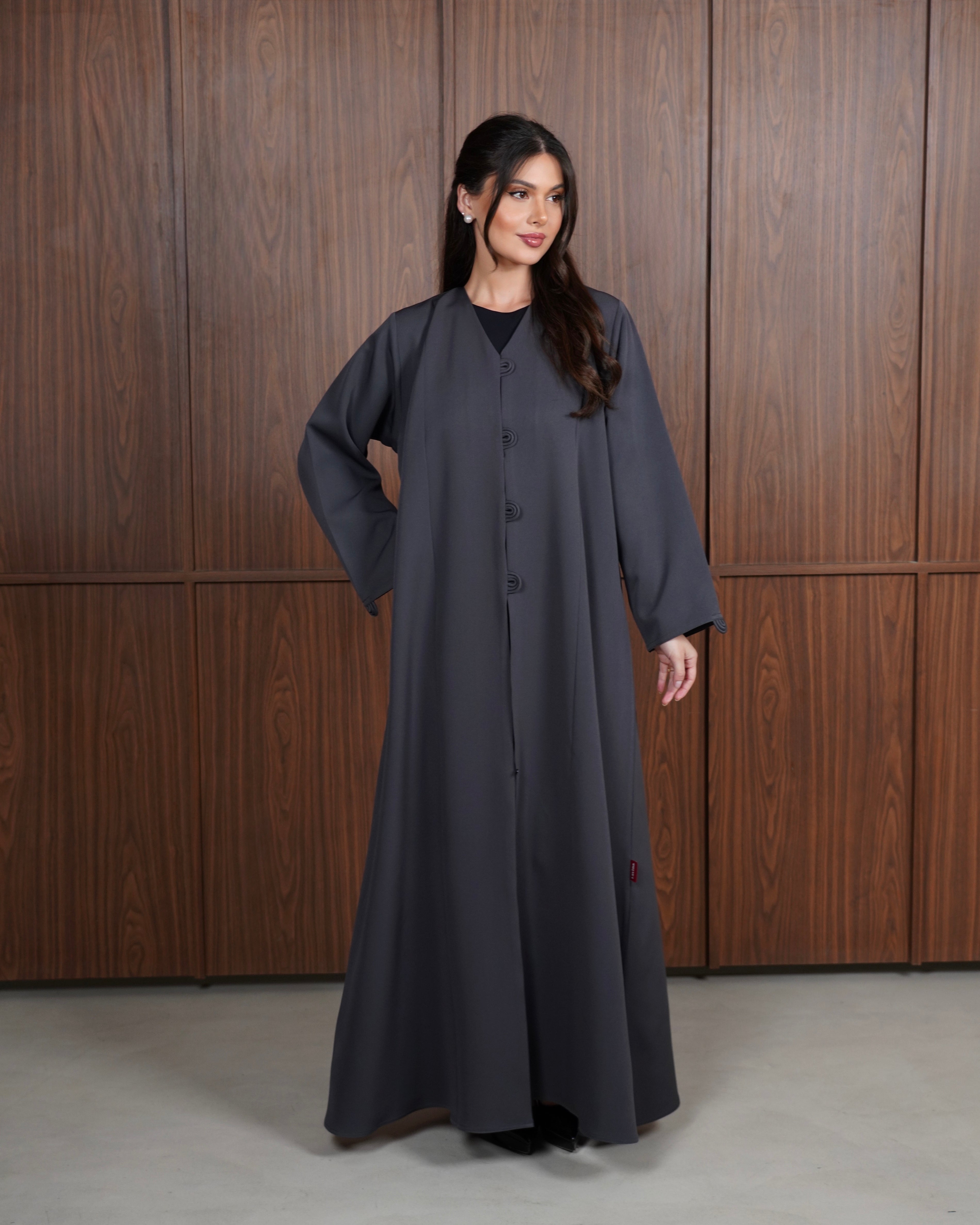 Roa  Dark Grey