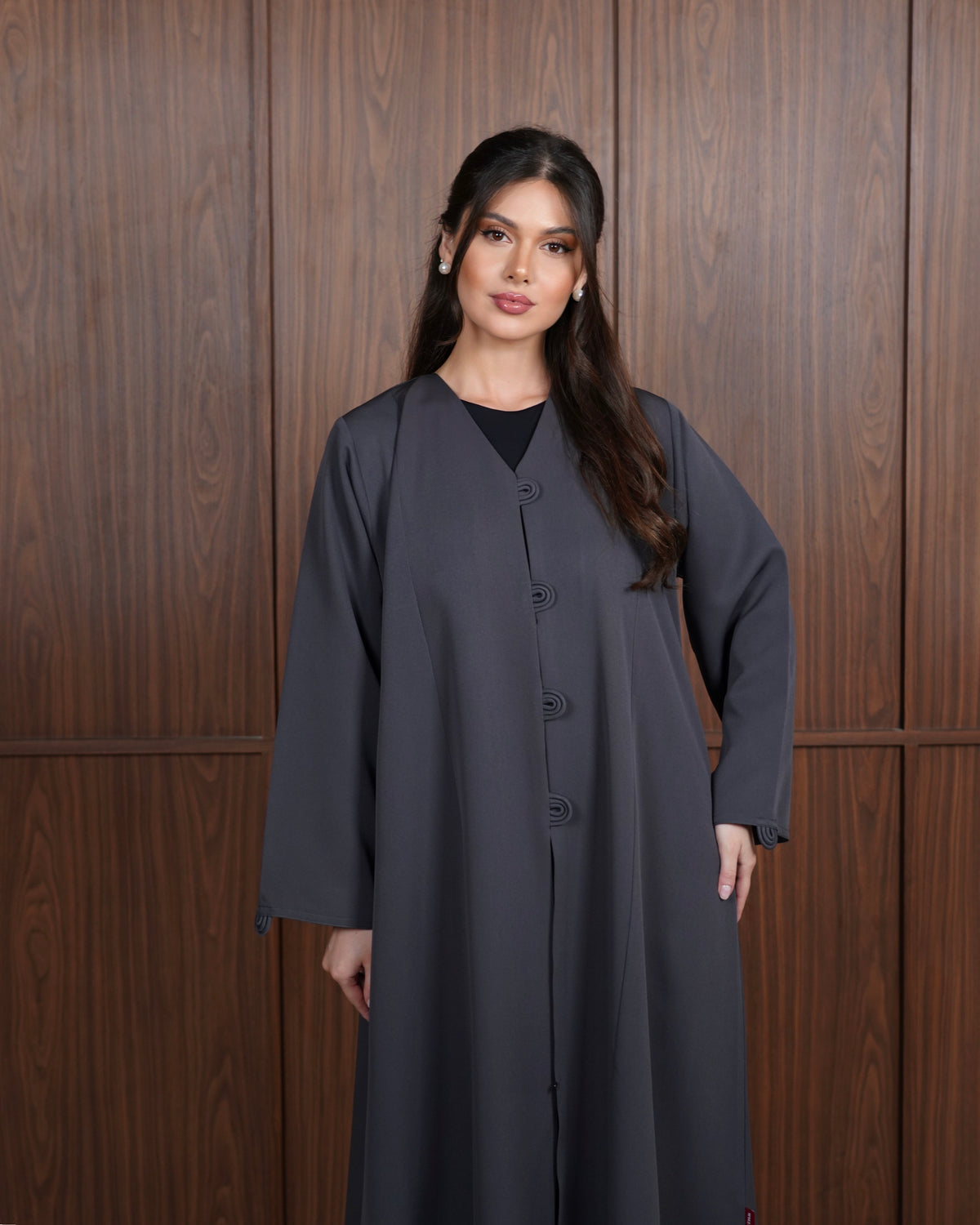 Roa  Dark Grey